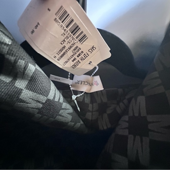 BNWT Moncler sweatshirt xl - Picture 15 of 16